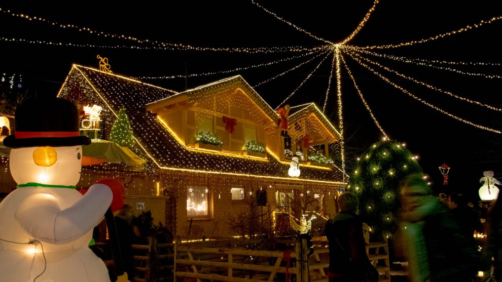 Weihnachtshaus Berschweiler leuchtet auf